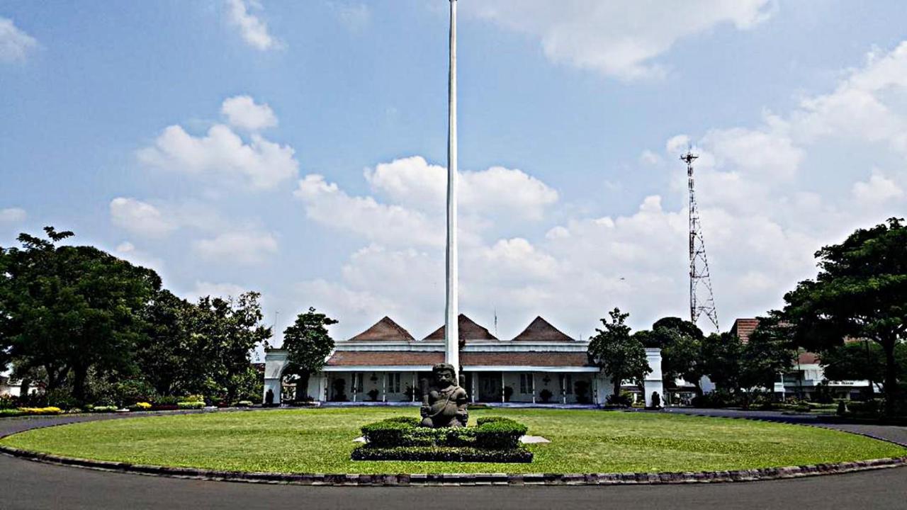 Mitra Hotel Jogjacarta Exterior foto