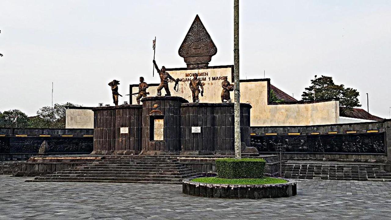 Mitra Hotel Jogjacarta Exterior foto